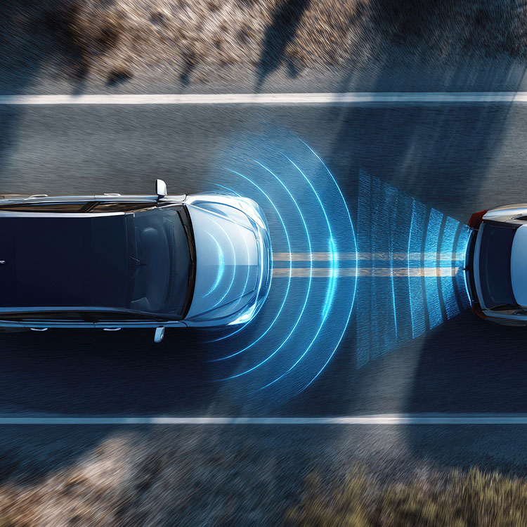 Abstandsverstoß auf der Straße mit visualisierter Messtechnik – Blitzerfoto